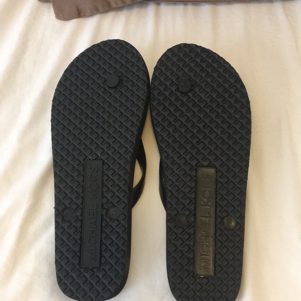 MK slippers